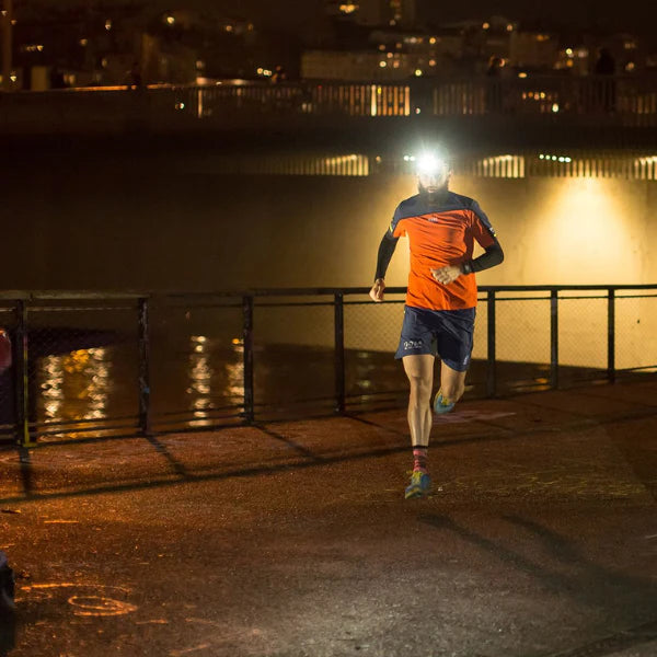 Lampe frontale à faisceau panoramique 230° LumeaAdventure™