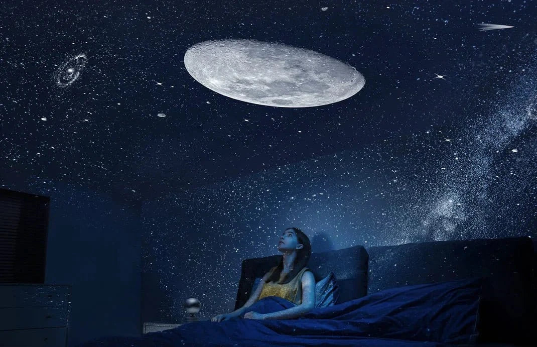 Lumea™ Moon Projector - Luméa Swiss - Québec